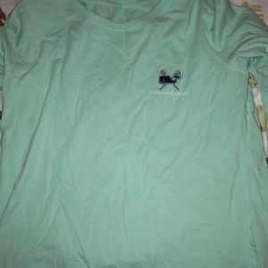Long sleeve Vineyard Vines light blue T-shirt